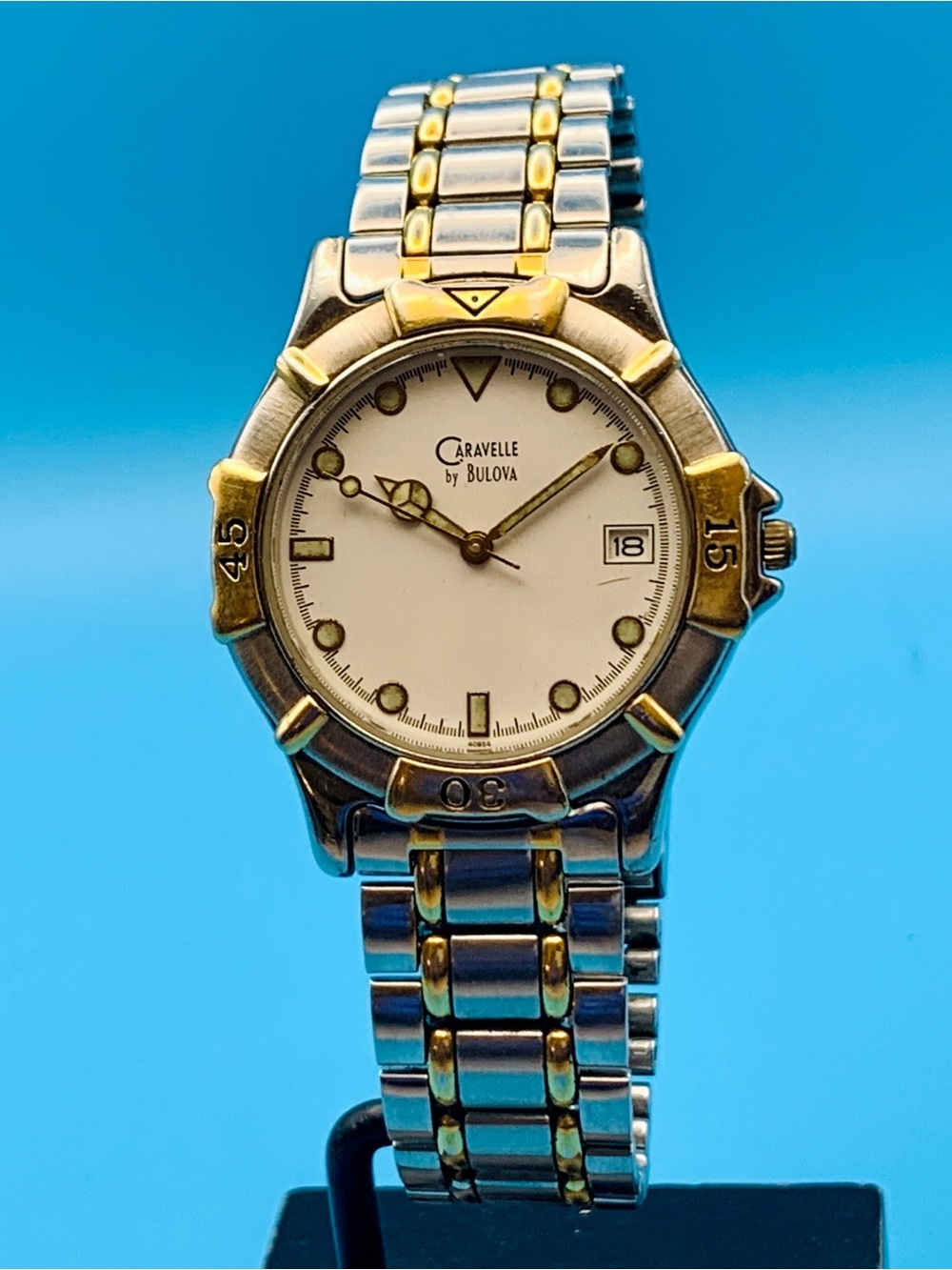 CARAVELLE By BULOVA Men’s Vintage 1995 Bracelet Wristwatch Date Working New Batt